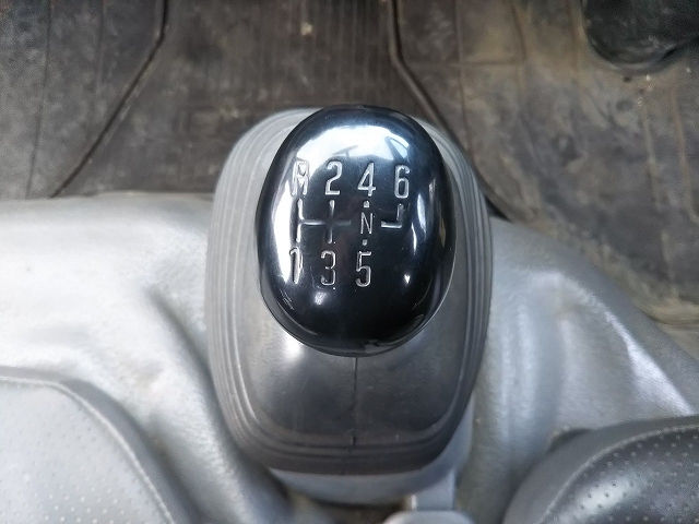 いすゞエルフローダーダンプ小型（2t・3t）[写真38]