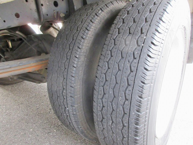 いすゞエルフアルミバン小型（2t・3t）[写真22]