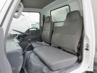 いすゞエルフアルミバン小型（2t・3t）[写真26]