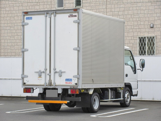 いすゞエルフアルミバン小型（2t・3t）[写真04]