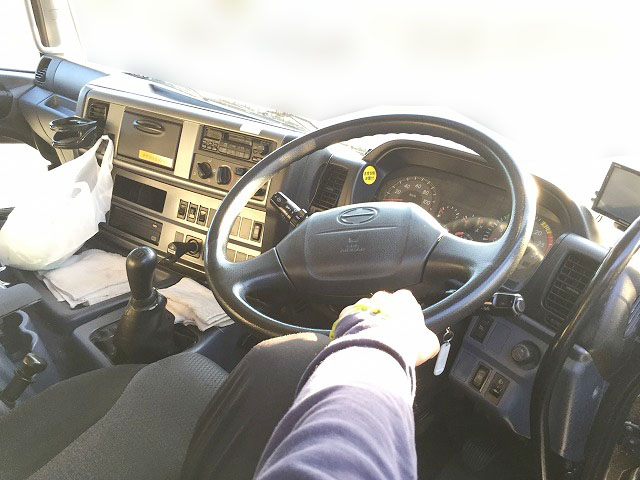 日野プロフィアアルミウイング大型（10t）[写真24]