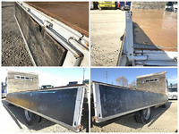 三菱ふそうキャンター平ボディ小型（2t・3t）[写真16]