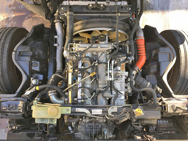 三菱ふそうキャンター平ボディ小型（2t・3t）[写真23]