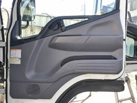 三菱ふそうキャンター平ボディ小型（2t・3t）[写真26]