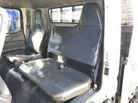 三菱ふそうキャンター平ボディ小型（2t・3t）[写真28]