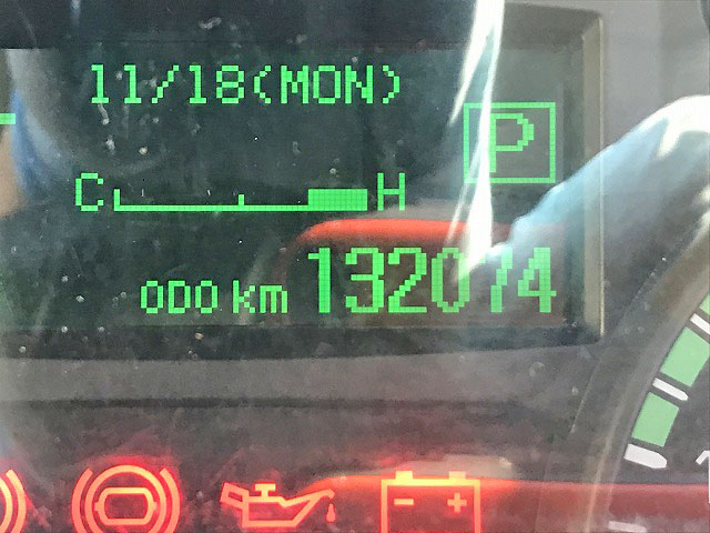 三菱ふそうキャンター平ボディ小型（2t・3t）[写真32]