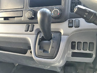 三菱ふそうキャンター平ボディ小型（2t・3t）[写真33]