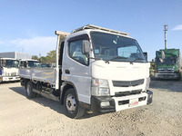 三菱ふそうキャンター平ボディ小型（2t・3t）[写真03]