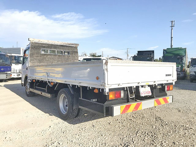 三菱ふそうキャンター平ボディ小型（2t・3t）[写真04]