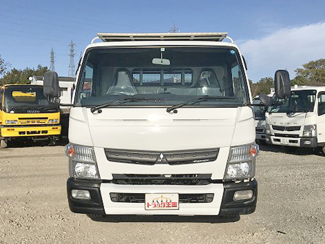三菱ふそうキャンター平ボディ小型（2t・3t）[写真07]