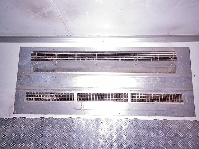 日野レンジャー冷凍車（冷蔵車）中型（4t）[写真10]