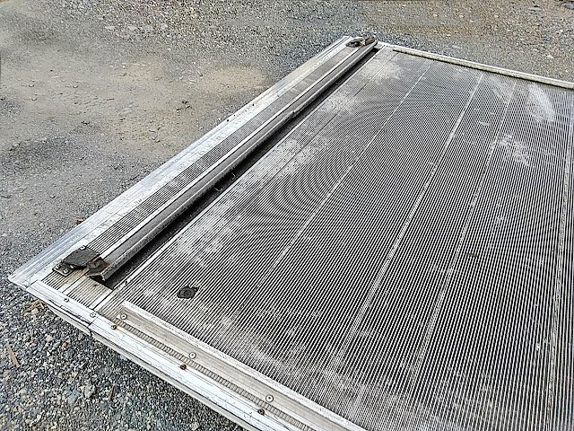 日野レンジャー冷凍車（冷蔵車）中型（4t）[写真14]