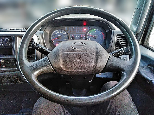 日野レンジャー冷凍車（冷蔵車）中型（4t）[写真30]