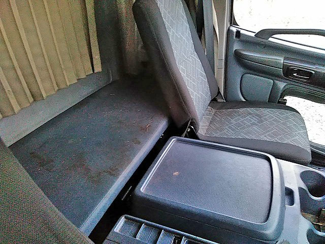 日野レンジャー冷凍車（冷蔵車）中型（4t）[写真36]