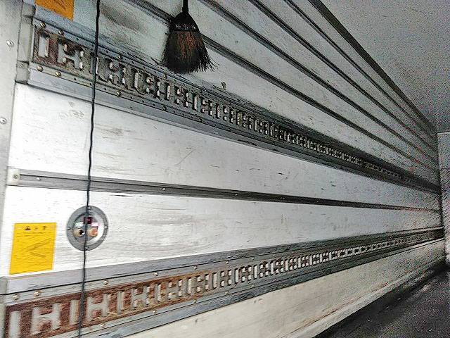 日野レンジャー冷凍車（冷蔵車）中型（4t）[写真07]