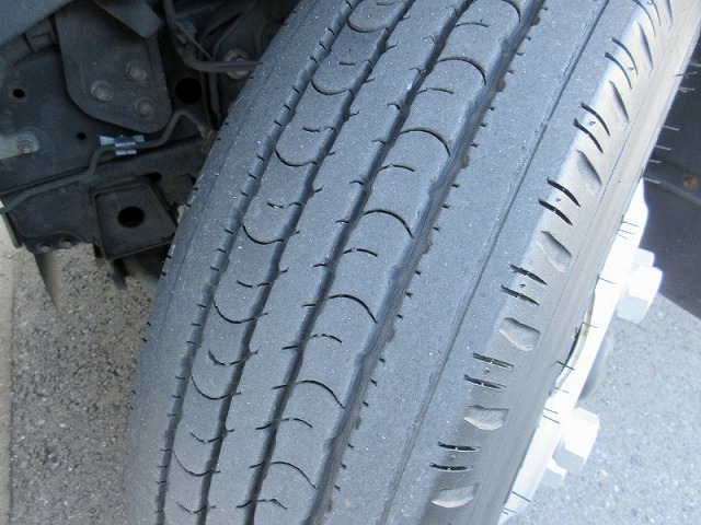 トヨタトヨエースアルミバン小型（2t・3t）[写真10]