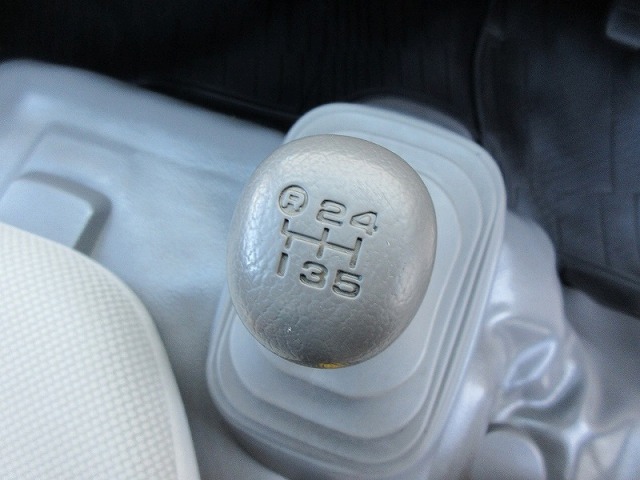 トヨタトヨエースアルミバン小型（2t・3t）[写真21]