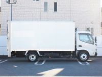 トヨタトヨエースアルミバン小型（2t・3t）[写真02]