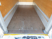 トヨタトヨエースアルミバン小型（2t・3t）[写真06]