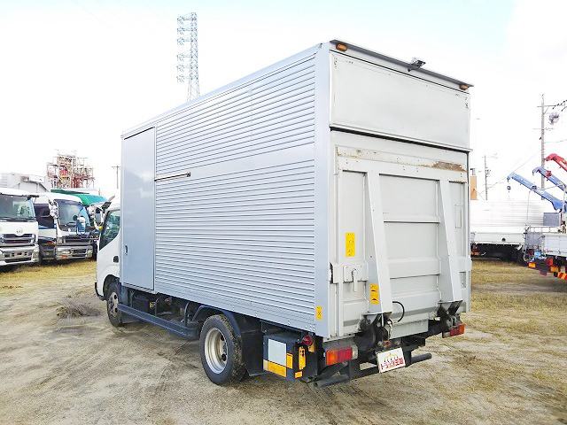 トヨタダイナアルミバン小型（2t・3t）[写真04]