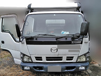 マツダタイタン高圧洗浄車小型（2t・3t）[写真05]