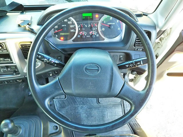 日野レンジャークレーン4段中型（4t）[写真32]