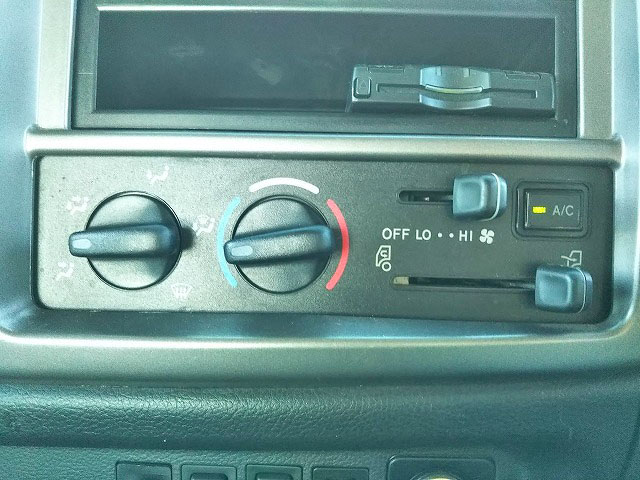 日野レンジャークレーン4段中型（4t）[写真36]