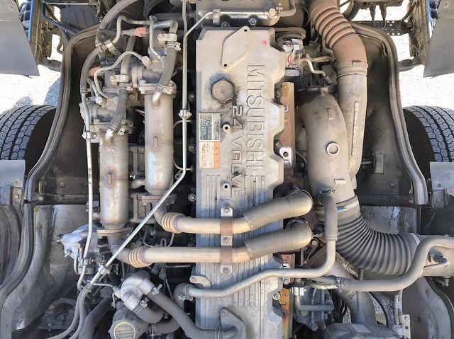 三菱ふそうスーパーグレートアルミブロック大型（10t）[写真22]