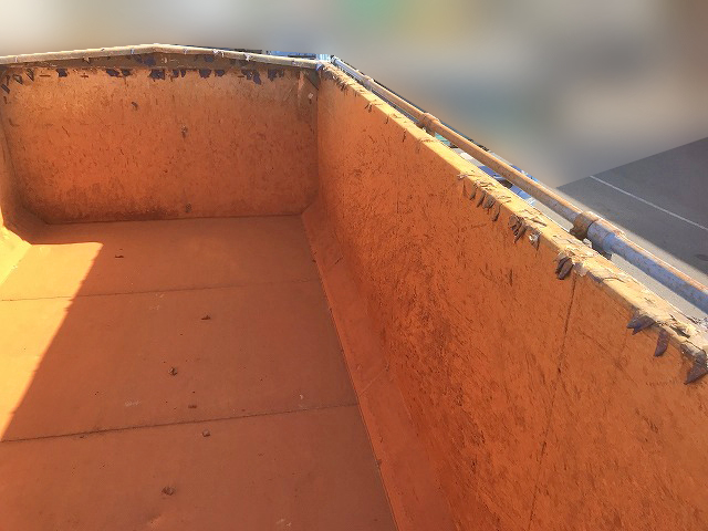 三菱ふそうスーパーグレートコンテナ専用車大型（10t）[写真09]