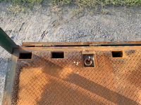 三菱ふそうスーパーグレート平ボディ大型（10t）[写真10]