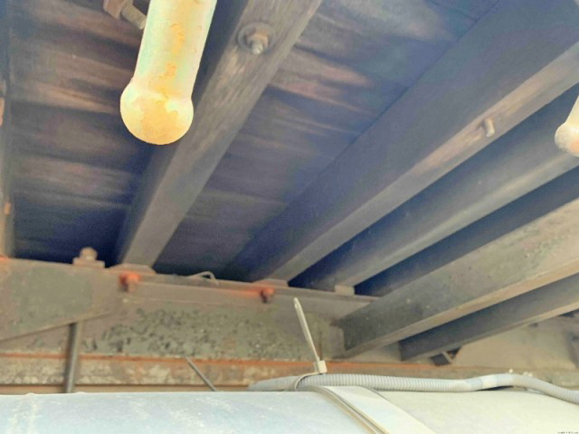 三菱ふそうスーパーグレート平ボディ大型（10t）[写真15]