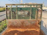 三菱ふそうスーパーグレート平ボディ大型（10t）[写真09]