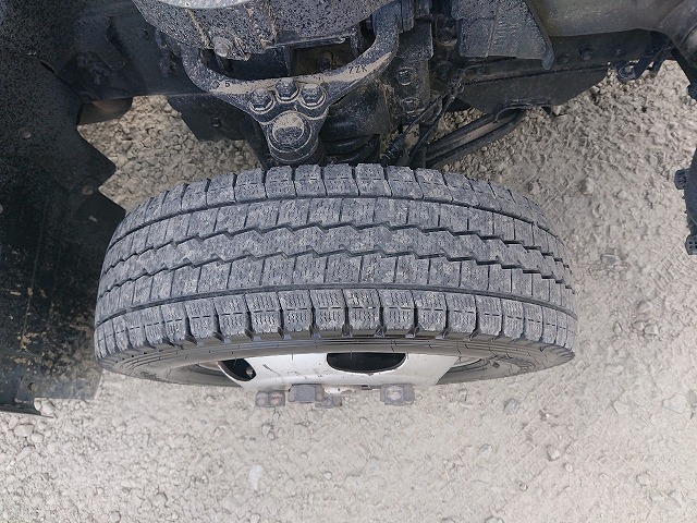 三菱ふそうキャンター平ボディ小型（2t・3t）[写真13]