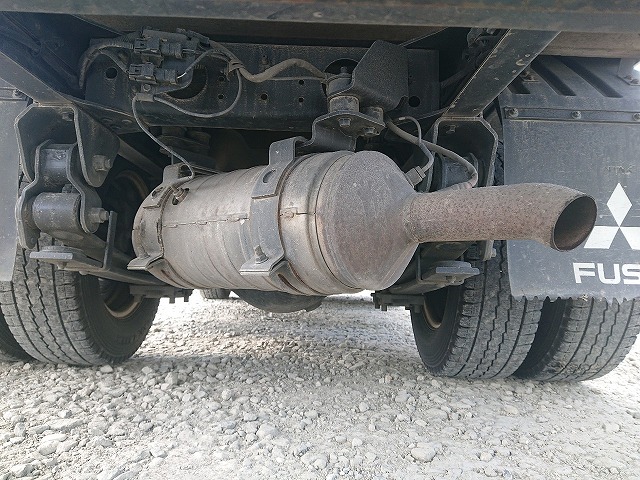 三菱ふそうキャンター平ボディ小型（2t・3t）[写真19]