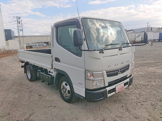 三菱ふそうキャンター平ボディ小型（2t・3t）[写真03]