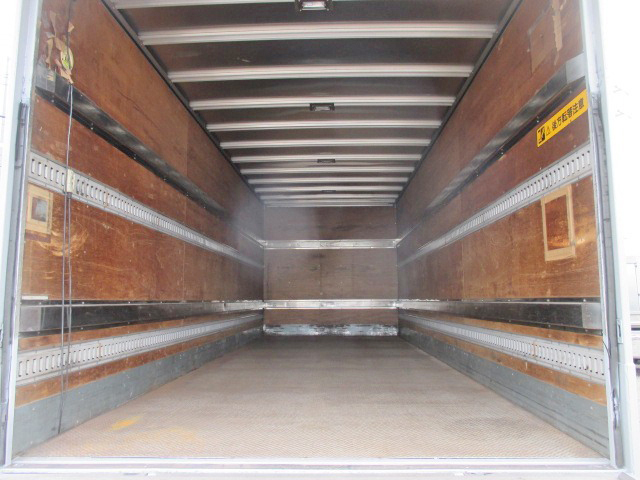 日野レンジャーアルミバン増トン（6t・8t）[写真07]