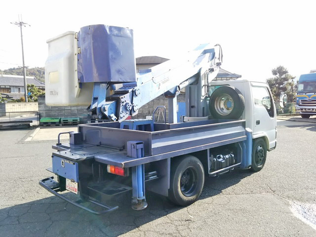 いすゞエルフ高所作業車小型（2t・3t）[写真02]