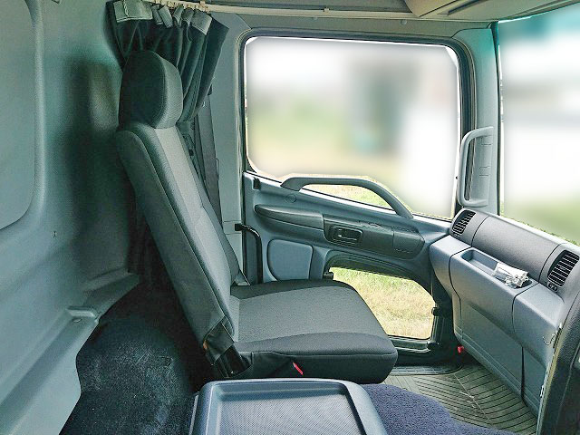 日野プロフィアアルミウイング大型（10t）[写真23]