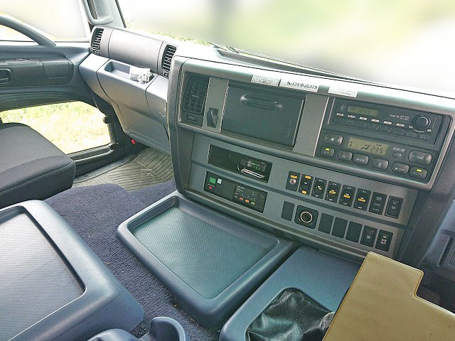 日野プロフィアアルミウイング大型（10t）[写真25]