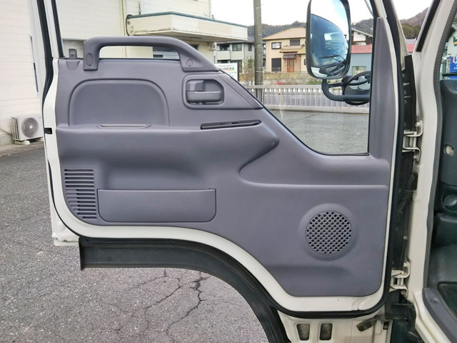 いすゞエルフセーフティローダー小型（2t・3t）[写真31]