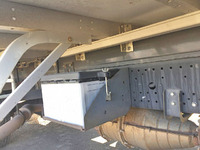 いすゞフォワードアルミウイング中型（4t）[写真16]