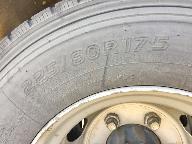 いすゞフォワードアルミウイング中型（4t）[写真17]