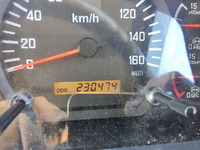 いすゞフォワードアルミウイング中型（4t）[写真28]