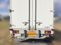 いすゞフォワードアルミウイング中型（4t）[写真06]