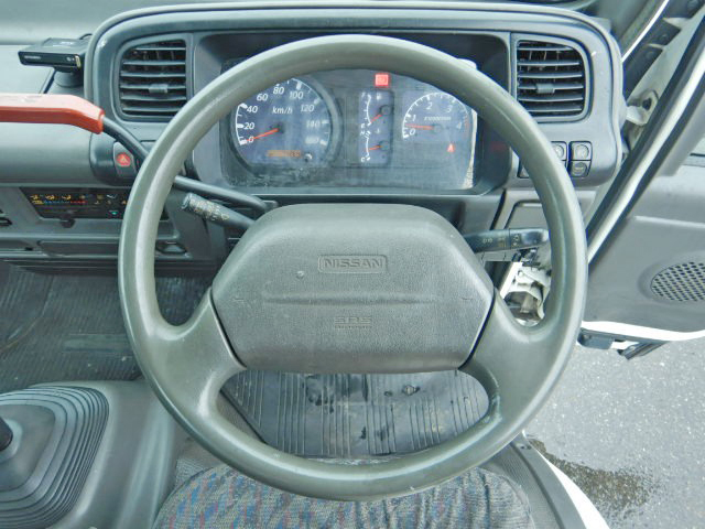 日産アトラスクレーン5段小型（2t・3t）[写真19]