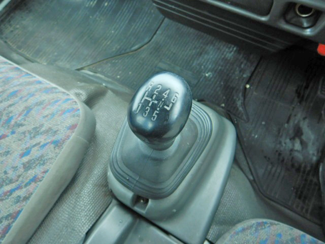 日産アトラスクレーン5段小型（2t・3t）[写真20]