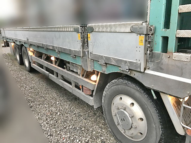 日産クオンユニック5段大型（10t）[写真06]