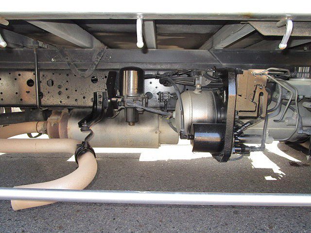 日野レンジャー幌ウイング中型（4t）[写真19]