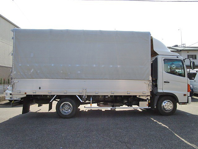 日野レンジャー幌ウイング中型（4t）[写真06]