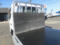 三菱ふそうキャンターアルミブロック小型（2t・3t）[写真10]